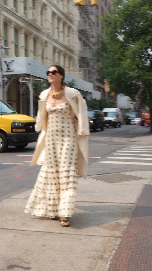 La Monumental Embroidered Coat / Ecru