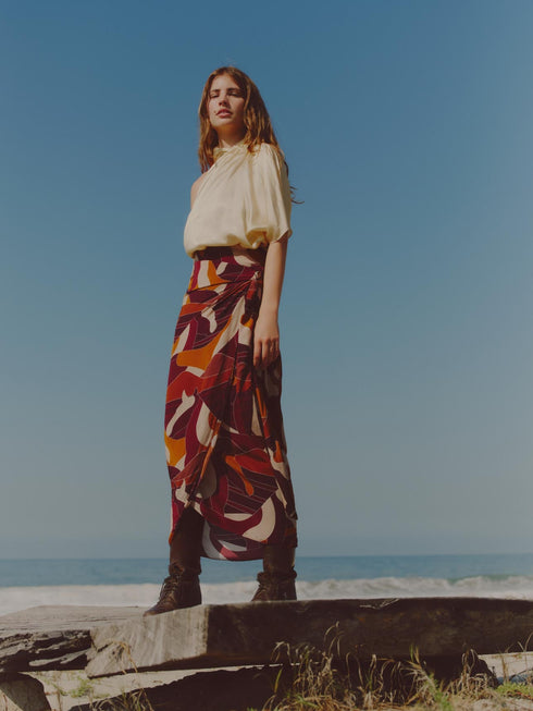 Chiminango Satin Silk Blouse / Butter Reptile