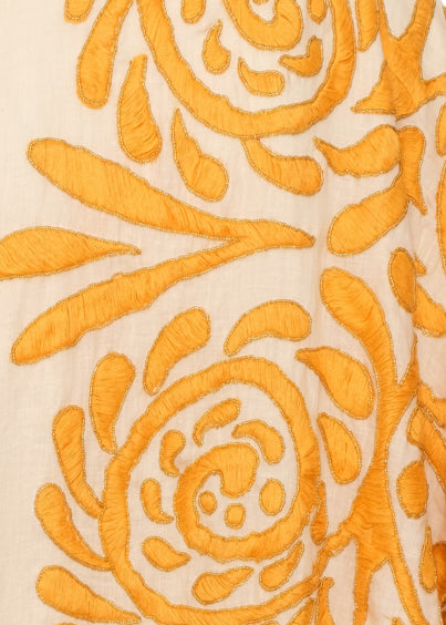Cavalo Hand Embroidered Linen Poncho / Ecru Yellow Arabesque