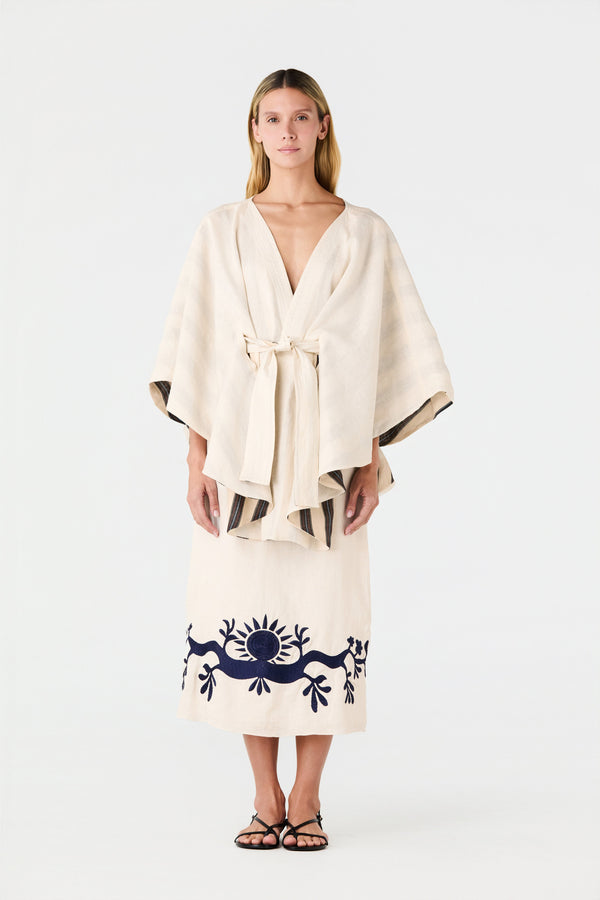 Cavalo Embroidered Linen Poncho / Ivory and Navy