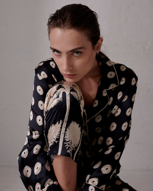 Noches de Luna Satin Silk Blouse / Black Mini Palms Cream